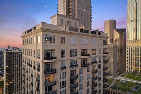 Photo of 10 E Delaware Place #34A, Chicago, IL 60611 (MLS # 12363100)
