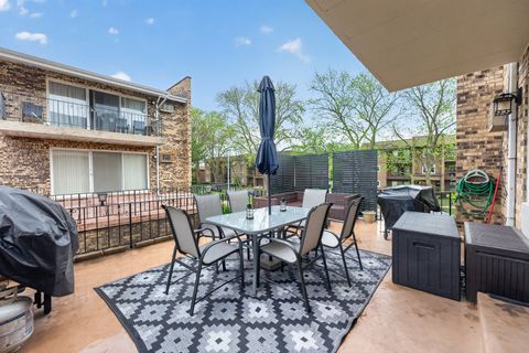 Tiny photo for 9620 S Kedvale Avenue #101, Oak Lawn, IL 60453 (MLS # 12622508)