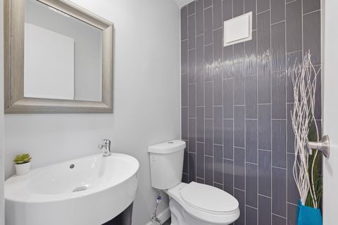 Tiny photo for 106 Boardwalk Street #1E, Elk Grove Village, IL 60007 (MLS # 12568869)