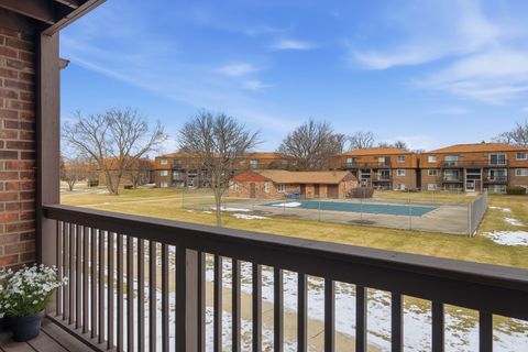 Tiny photo for 106 Boardwalk Street #1E, Elk Grove Village, IL 60007 (MLS # 12568869)