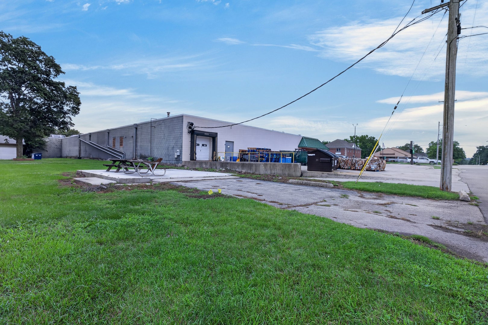 415 W Blackhawk Drive