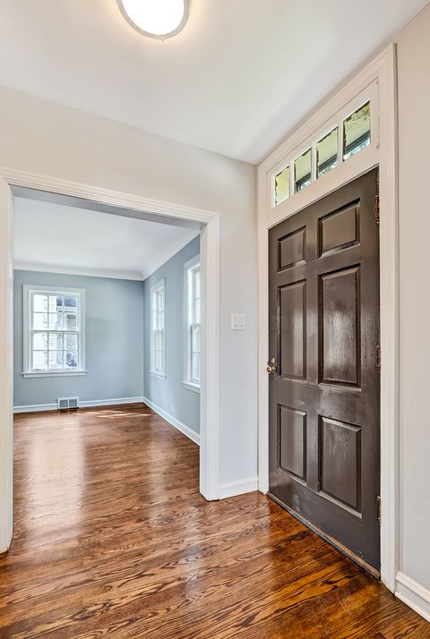 Tiny photo for 4235 Clausen Avenue, Western Springs, IL 60558 (MLS # 12448545)