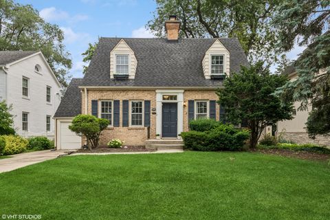 Photo of 4235 Clausen Avenue, Western Springs, IL 60558 (MLS # 12448545)