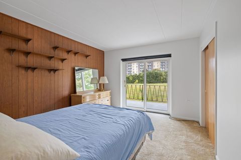 Tiny photo for 5540 Walnut Avenue #11B, Downers Grove, IL 60515 (MLS # 12467940)