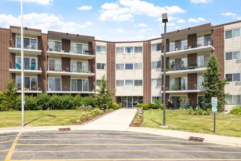 5540 Walnut Avenue 11B Downers Grove IL 60515