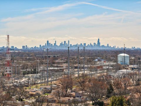 Tiny photo for 9655 Woods Drive #1809, Skokie, IL 60077 (MLS # 12466030)