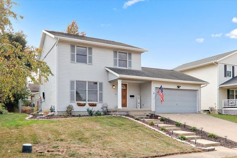 Tiny photo for 8 Haney Court, Bloomington, IL 61701 (MLS # 12490370)