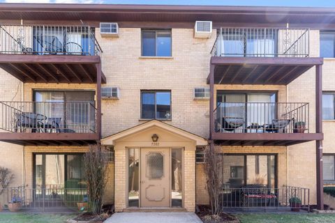 Tiny photo for 7202 W Wrightwood Avenue #3S, Elmwood Park, IL 60707 (MLS # 12587131)
