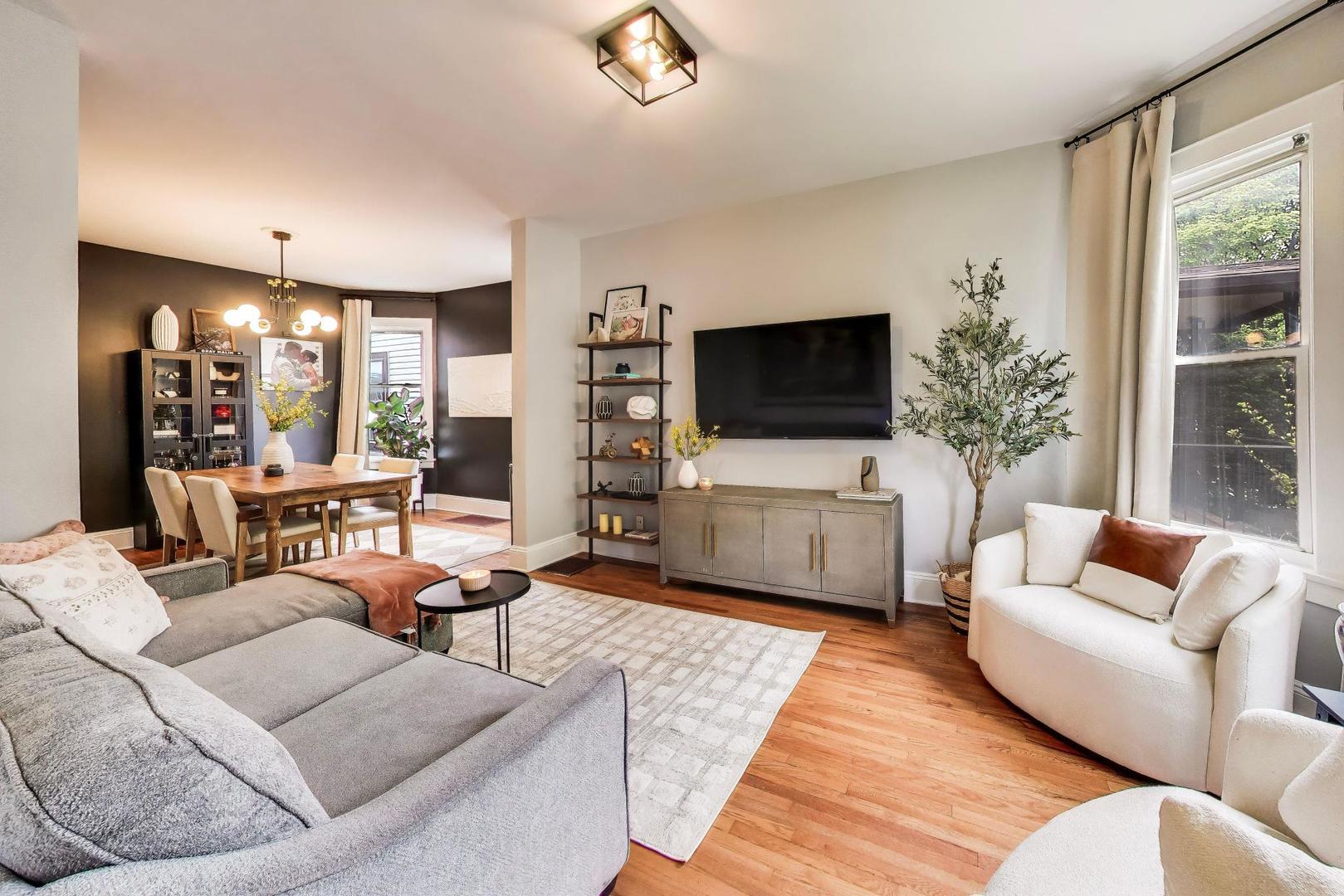 3354 W Pensacola Avenue