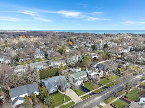 Tiny photo for 216 E Scranton Avenue, Lake Bluff, IL 60044 (MLS # 12545209)