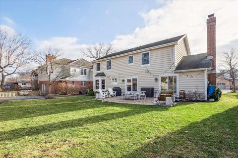 Tiny photo for 216 E Scranton Avenue, Lake Bluff, IL 60044 (MLS # 12545209)