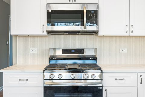 Tiny photo for 9120 26th Place, Brookfield, IL 60513 (MLS # 12556939)