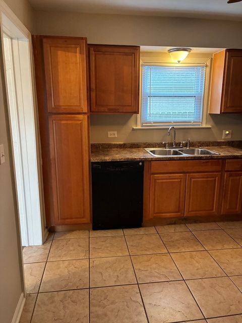 Tiny photo for 11903 S Laramie Avenue, Alsip, IL 60803 (MLS # 12517232)