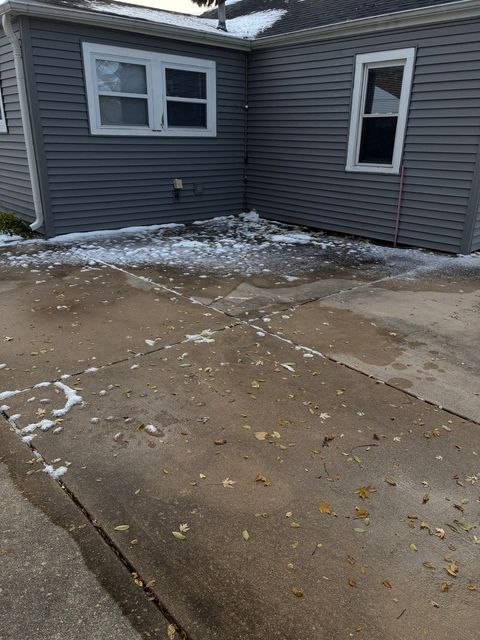 Tiny photo for 11903 S Laramie Avenue, Alsip, IL 60803 (MLS # 12517232)