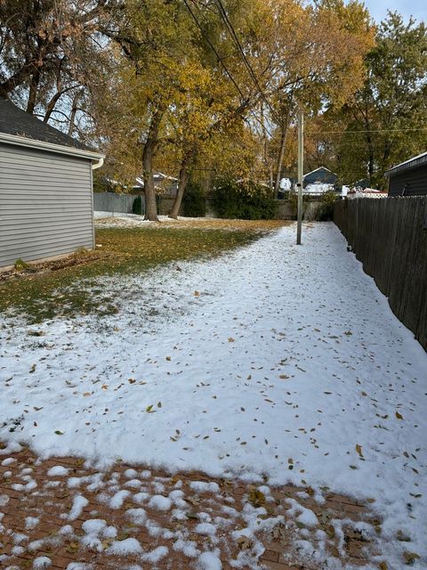 Tiny photo for 11903 S Laramie Avenue, Alsip, IL 60803 (MLS # 12517232)