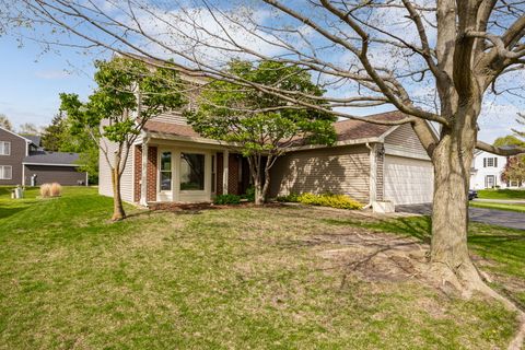 Tiny photo for 1690 Wildwood Lane, Hanover Park, IL 60133 (MLS # 12615841)