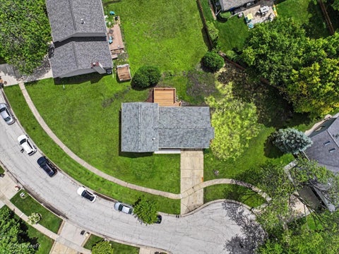 Tiny photo for 30w281 Heather Court, Warrenville, IL 60555 (MLS # 12682190)