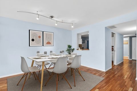 Tiny photo for 2300 Sherman Avenue #2B, Evanston, IL 60201 (MLS # 12656317)