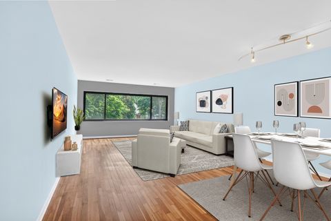 Tiny photo for 2300 Sherman Avenue #2B, Evanston, IL 60201 (MLS # 12656317)