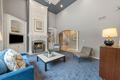Tiny photo for 2S370 Canterbury Court, Glen Ellyn, IL 60137 (MLS # 12626242)