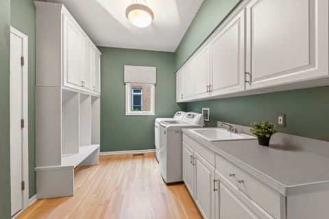 Tiny photo for 2S370 Canterbury Court, Glen Ellyn, IL 60137 (MLS # 12626242)