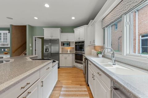 Tiny photo for 2S370 Canterbury Court, Glen Ellyn, IL 60137 (MLS # 12626242)