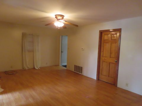 Tiny photo for 2103 Franklin Avenue, Ottawa, IL 61350 (MLS # 12357732)