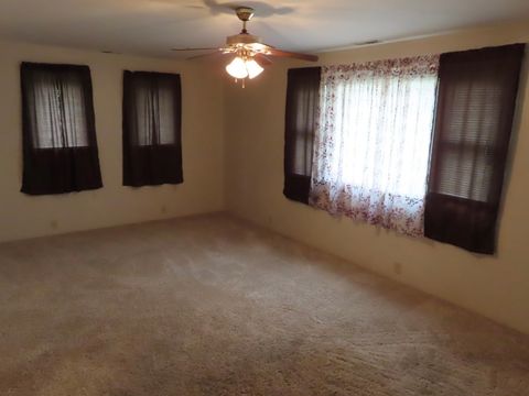 Tiny photo for 2103 Franklin Avenue, Ottawa, IL 61350 (MLS # 12357732)