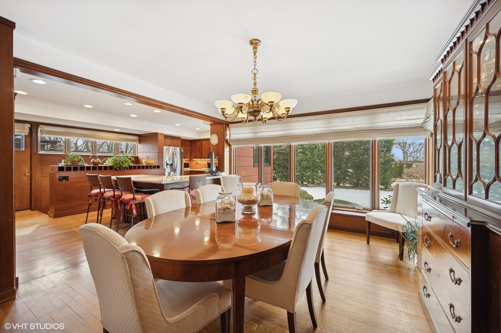 545 Green Bay Road