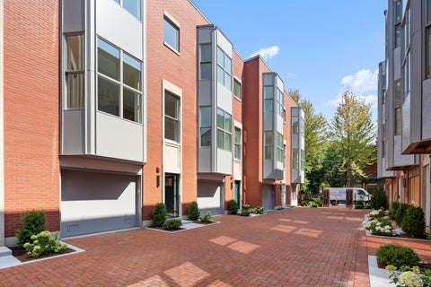 Tiny photo for 2329 N Cambridge Avenue #A, Chicago, IL 60614 (MLS # 12725319)