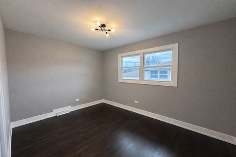 Tiny photo for 16755 Oleander Avenue, Tinley Park, IL 60477 (MLS # 12614966)