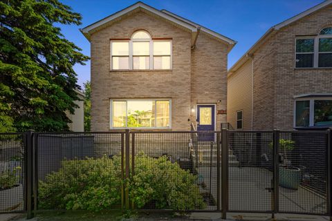 2627 W 24TH Place Chicago IL 60608