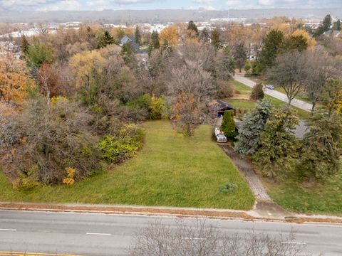 10/11 Maple Avenue Downers Grove IL 60515