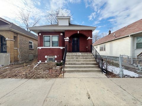 Tiny photo for 9132 S Blackstone Avenue, Chicago, IL 60619 (MLS # 12564246)