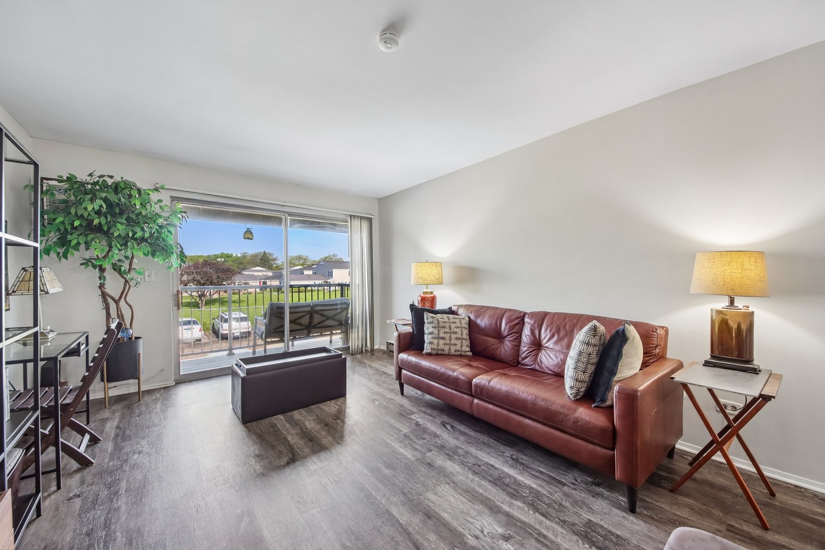 800 E Old Willow Road 208