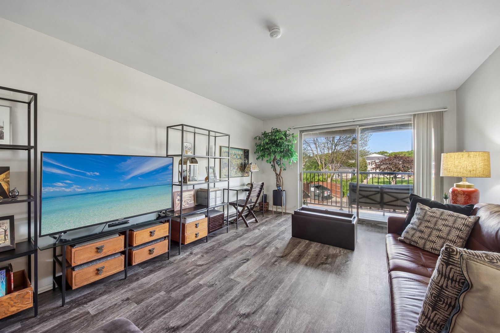800 E Old Willow Road 208