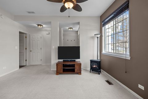 Tiny photo for 362 N Keswick Circle, Round Lake, IL 60073 (MLS # 12606222)