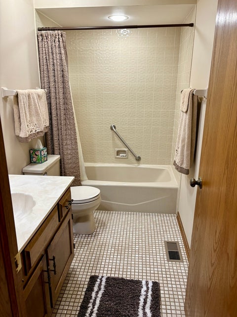Tiny photo for 44 Queens Court #44, Westchester, IL 60154 (MLS # 12765622)