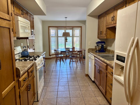 Tiny photo for 44 Queens Court #44, Westchester, IL 60154 (MLS # 12765622)