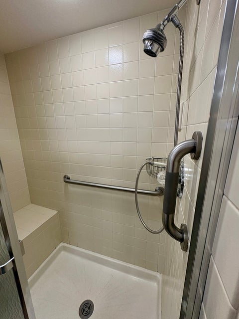 Tiny photo for 44 Queens Court #44, Westchester, IL 60154 (MLS # 12765622)