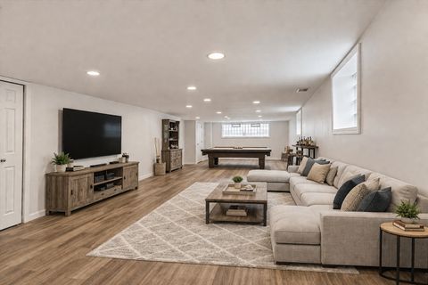 Tiny photo for Oak Lawn, IL 60453 (MLS # 12621272)