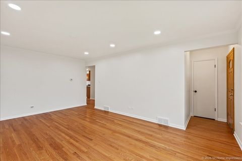 Tiny photo for Oak Lawn, IL 60453 (MLS # 12621272)