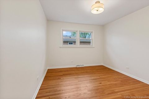 Tiny photo for Oak Lawn, IL 60453 (MLS # 12621272)