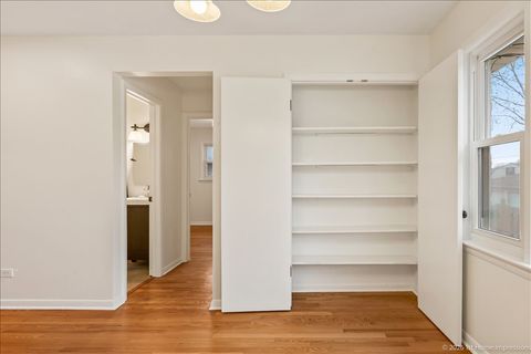 Tiny photo for Oak Lawn, IL 60453 (MLS # 12621272)