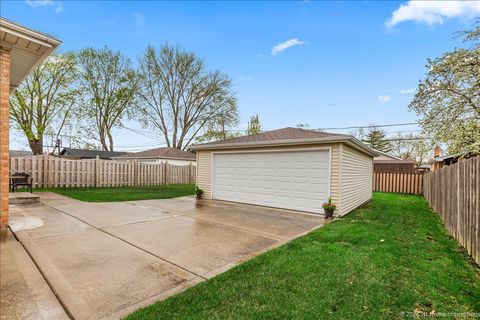 Tiny photo for Oak Lawn, IL 60453 (MLS # 12621272)