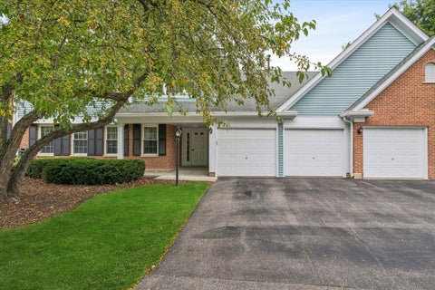 Tiny photo for 818 Butternut Lane #A, Mount Prospect, IL 60056 (MLS # 12785336)