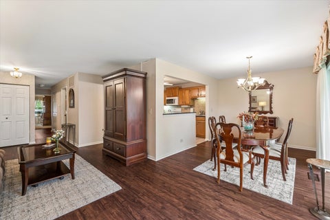 Tiny photo for 818 Butternut Lane #A, Mount Prospect, IL 60056 (MLS # 12785336)