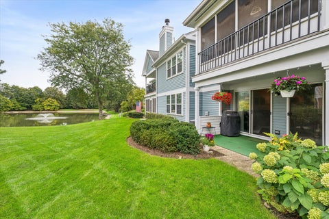 Tiny photo for 818 Butternut Lane #A, Mount Prospect, IL 60056 (MLS # 12785336)