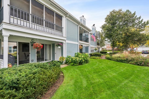 Tiny photo for 818 Butternut Lane #A, Mount Prospect, IL 60056 (MLS # 12785336)