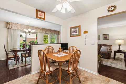 Tiny photo for 818 Butternut Lane #A, Mount Prospect, IL 60056 (MLS # 12785336)